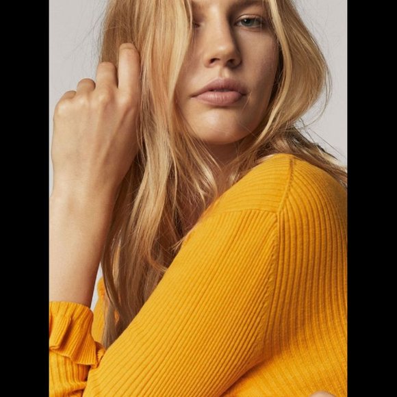 SOLD! MASSIMO DUTTI Ribbed Sweater with Ruffled Cuffs - Picture 2 of 6